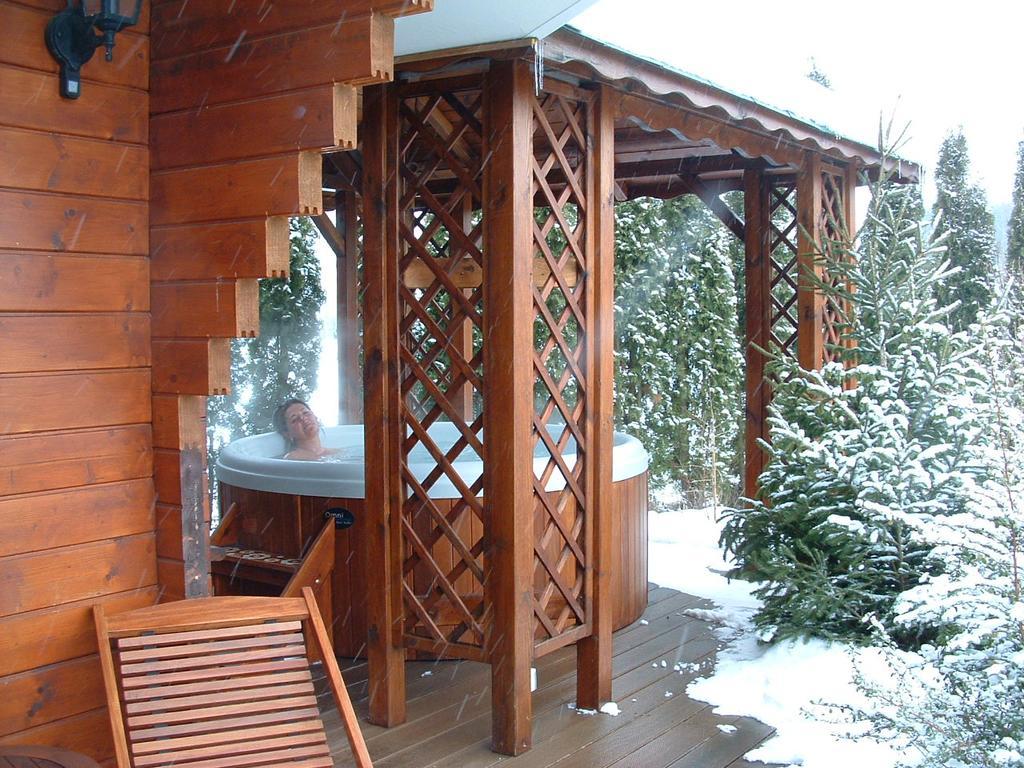 Domaine De La Carrauterie By Terre Insolite Sautin Exterior photo